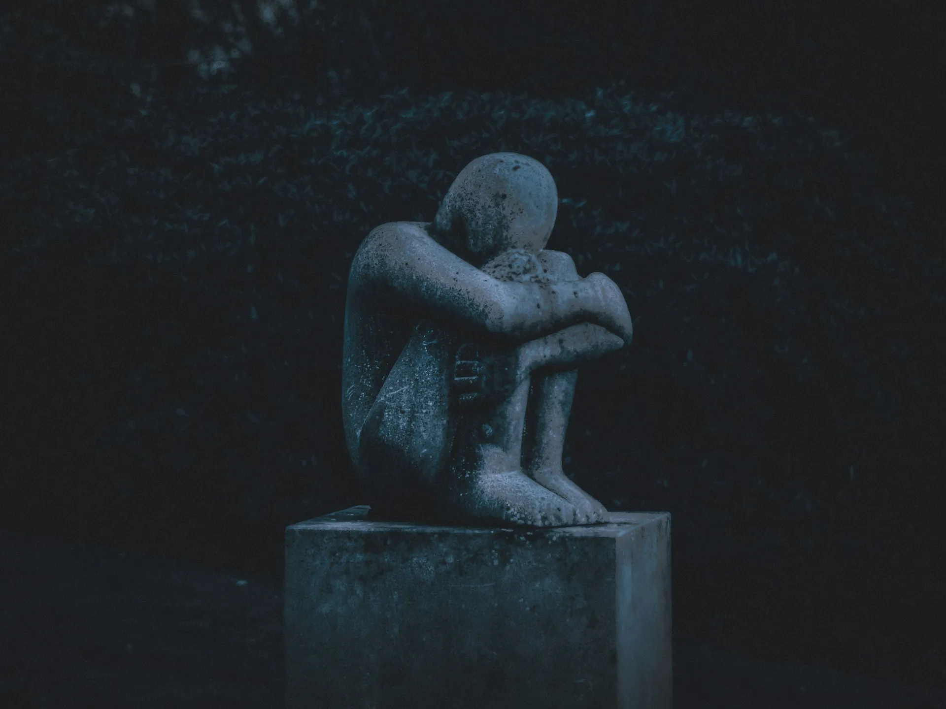 Navigating Grief: Coping with Loss and Finding Healing